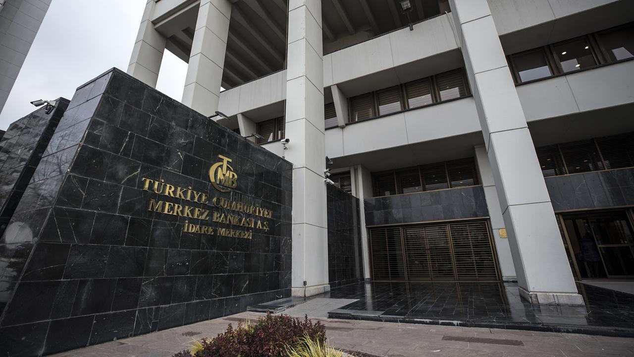 Siyasi Gerilim Kur Yükseltti, Merkez Rezerv Satıp Düzenleme Getirdi