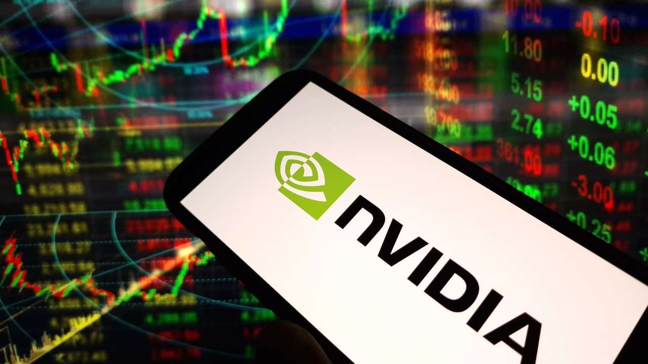 Borsa'da NVIDIA Rekor Kırdı! Salesforce ve eBay’de Sürprizler Var!