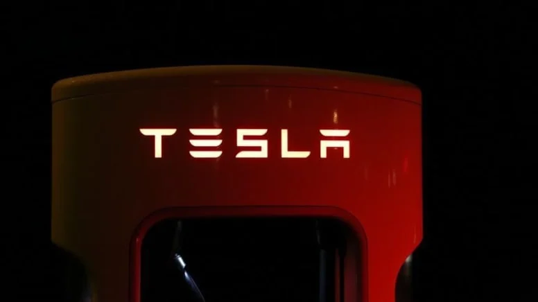 Tesla Türkiye'de Zirveye Oturdu! Avrupa'da Düşüş Yaşarken Türkiye’de Rekor Kırdı