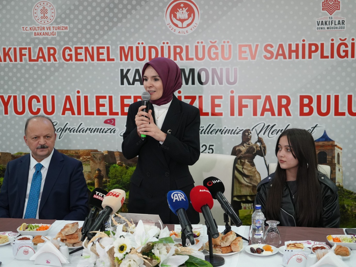 Bakan Göktaş: “Türkiye Genelinde 10 Bin 504 Çocuk Koruyucu Aile Yanında Himaye Ediliyor”