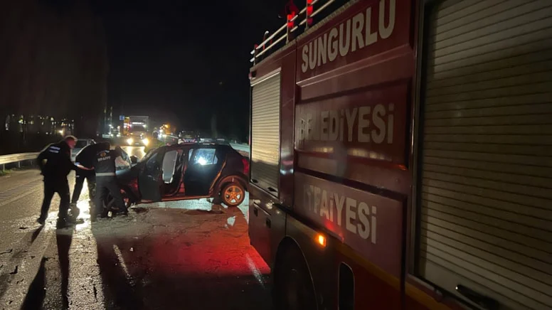 Çorum’da Feci Kaza: Otomobilin Tıra Çarptığı Kazada Sürücü Hayatını Kaybetti