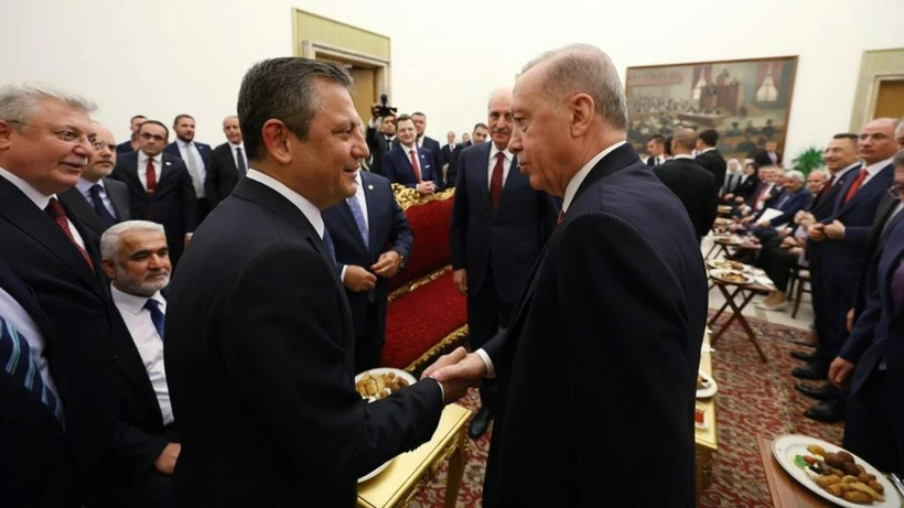 Erdoğan’dan Özgür Özel’e 500 Bin Liralık Dava: “Cuntacı” Sözleri Yargıya Taşındı