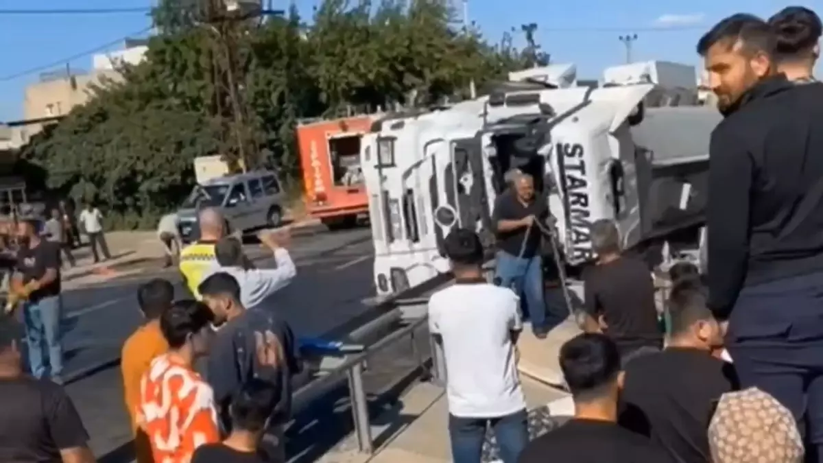 Mardin Nusaybin’de Akaryakıt Yüklü Tanker Devrildi: 1 Ölü, 1 Yaralı