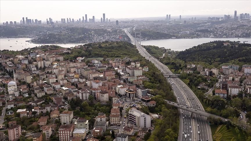 İstanbul Depremi Sonrası 4 Okul Tahliye Edildi!