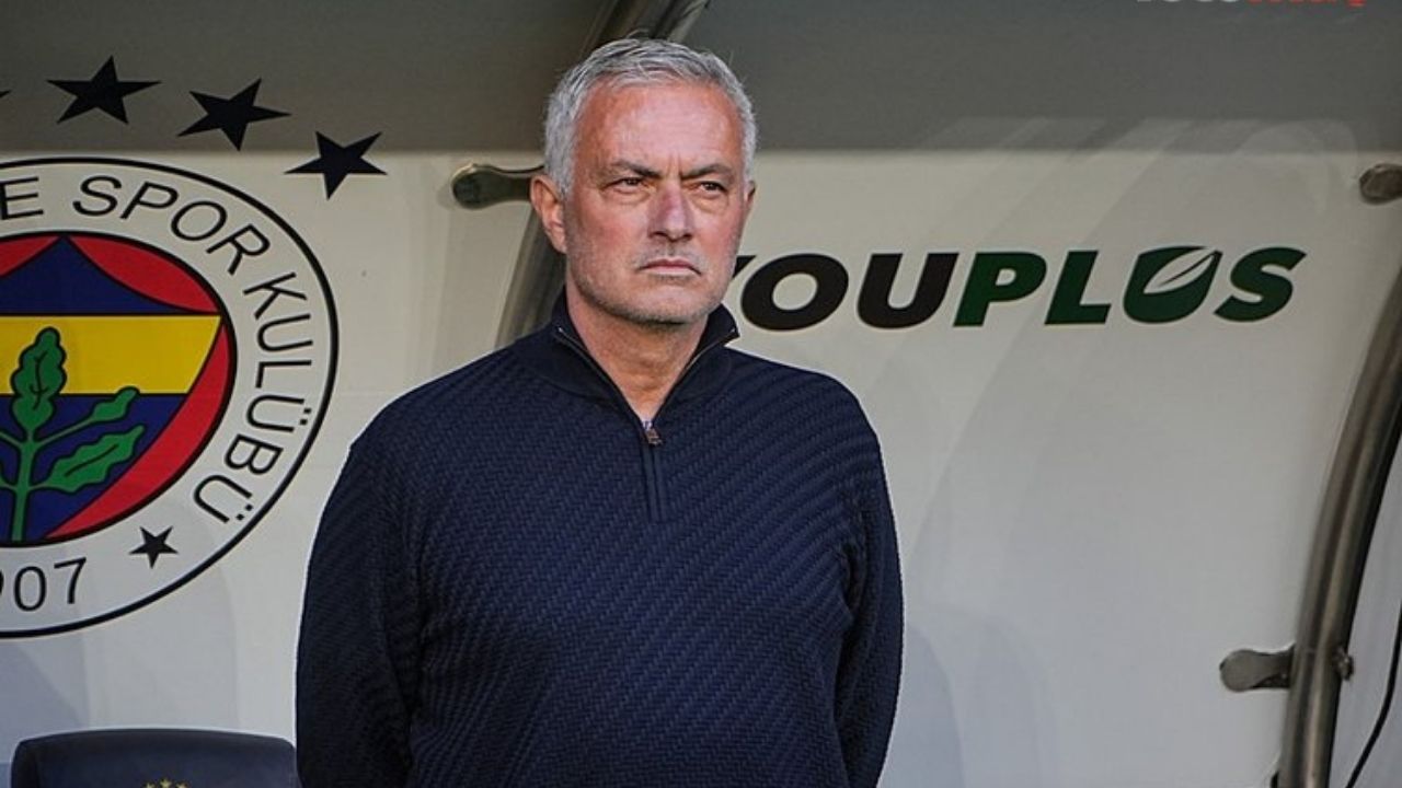 Beşiktaş Yenilgisi Sonrası Gözler Mourinho'ya Çevrildi, Sözleşmesindeki Tazminat Detayı Tartışma Yarattı