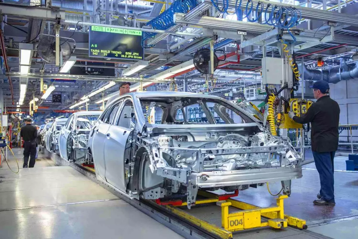 BYD Türkiye'de Otomotiv Üretim Planını Güncelledi: Hibrit Araçlar da Üretilecek