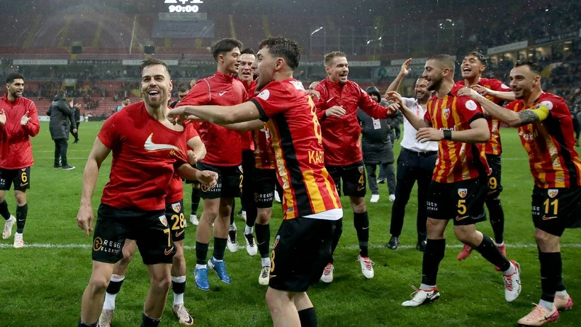 Kayserispor Evinde Güldü: Antalyaspor’u 3-1 Mağlup Etti