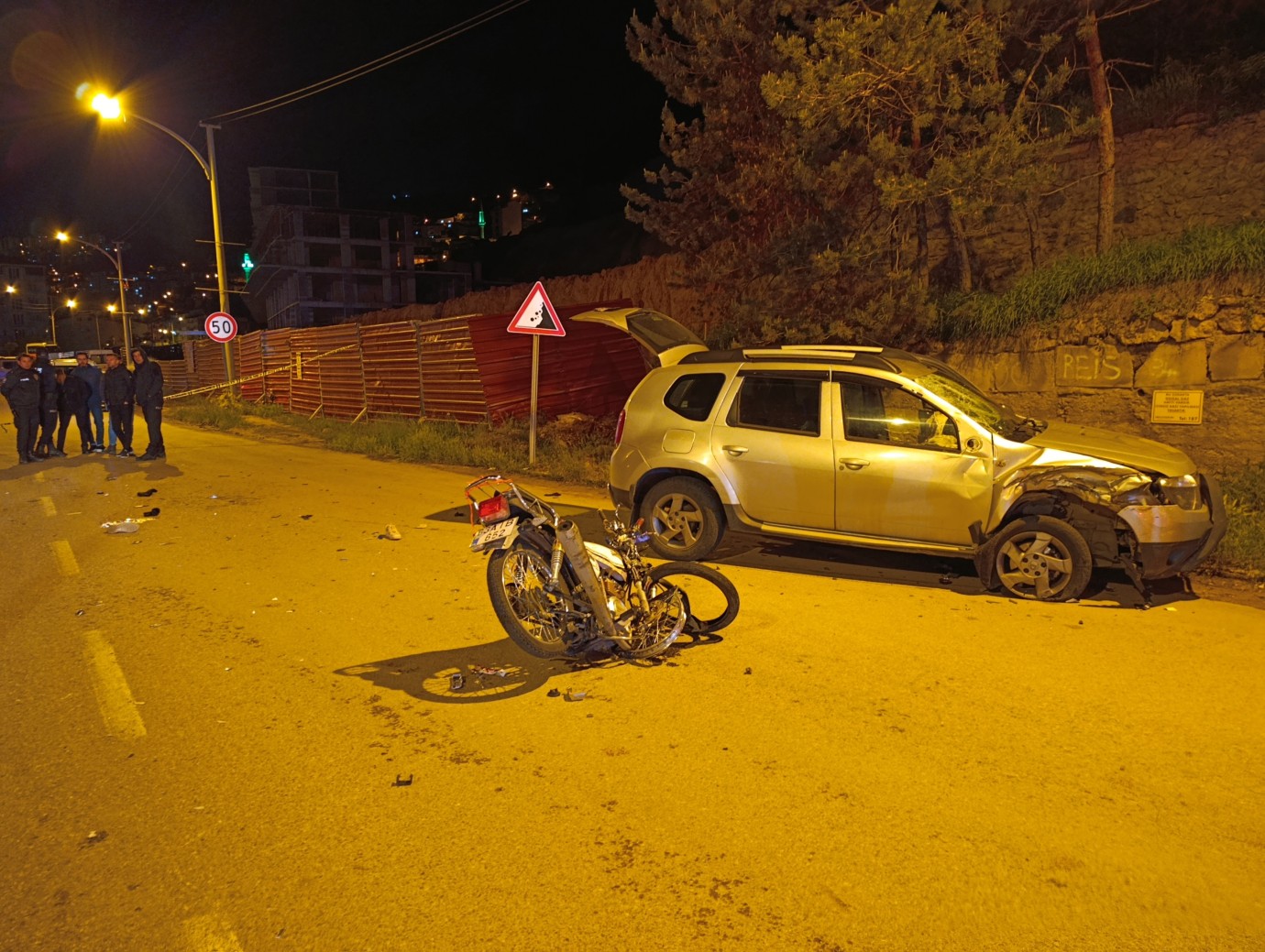 Gümüşhane'de Motosiklet ile Otomobil Çarpıştı: Sürücü Hayatını Kaybetti
