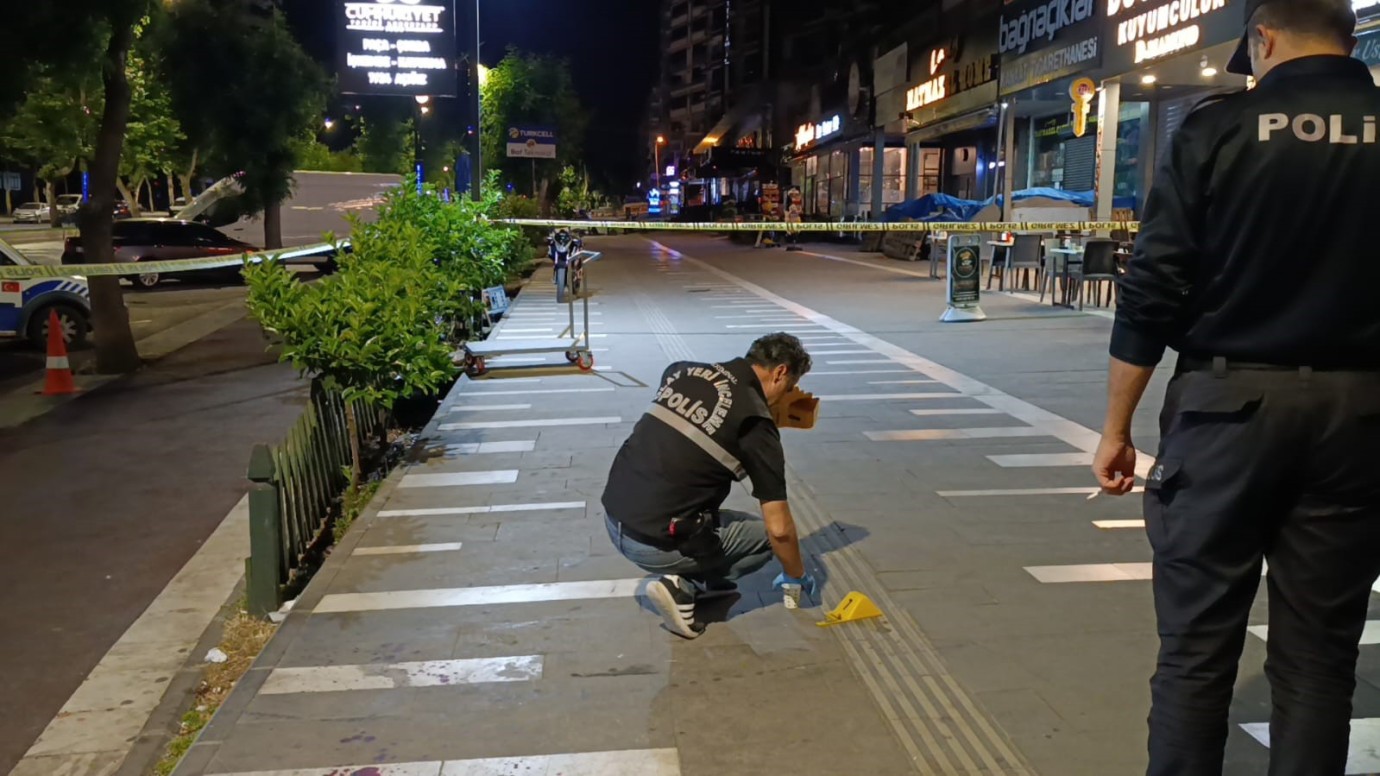 Kahramanmaraş’ta Silahlı ve Bıçaklı Kavga: 1 Kişi Hayatını Kaybetti, 1 Kişi Yaralandı
