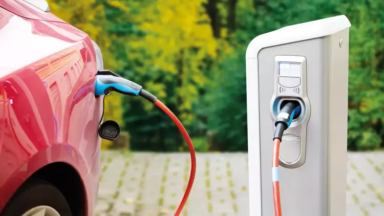 Elektrikli Araçlara Hazırlık: Dağıtım Sektörü Yol Haritasını Belirledi