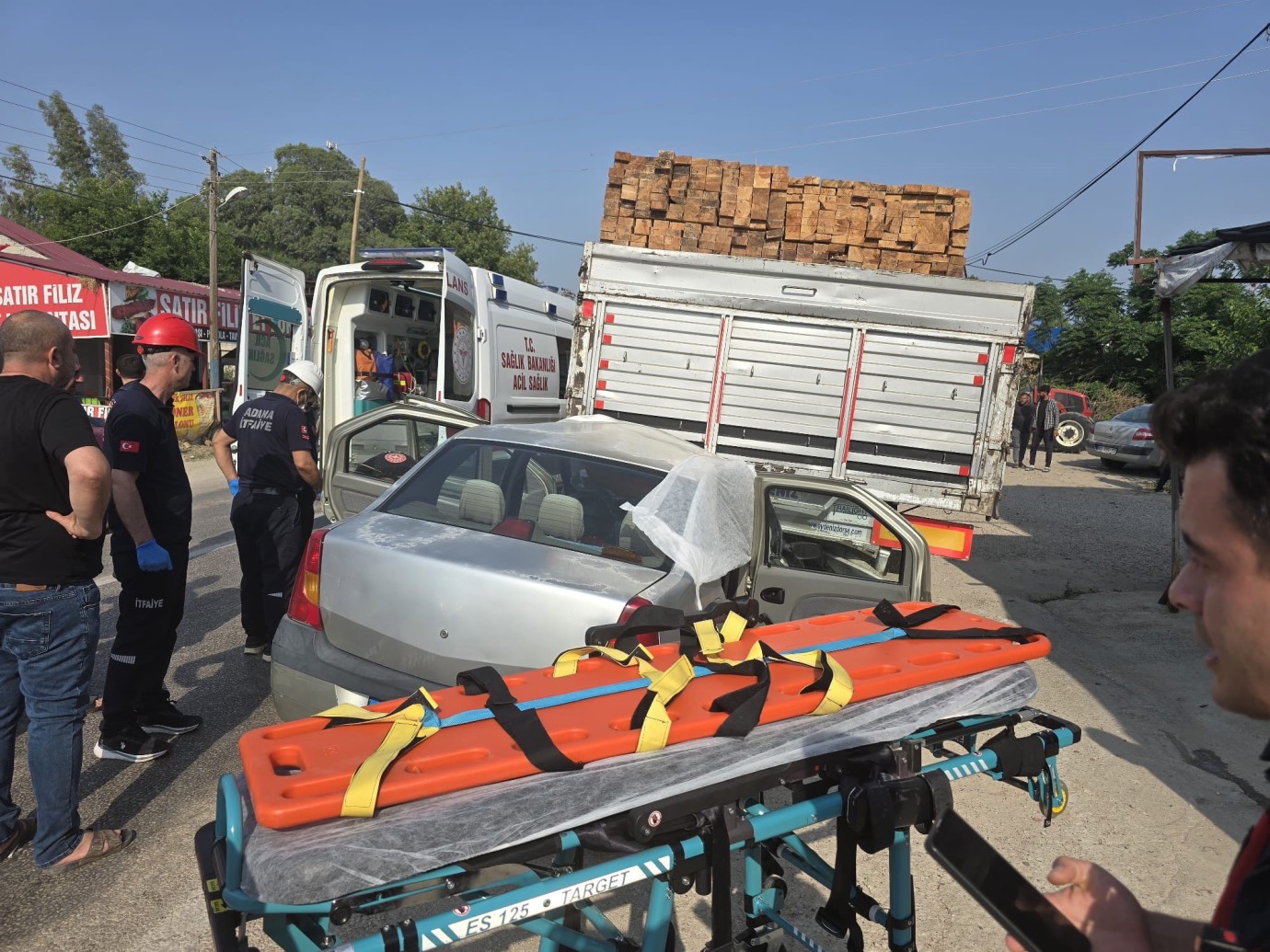 Otomobil Kamyona Çarptı, Sürücü Hayatını Kaybetti: Adana Kozan'da Feci Kaza