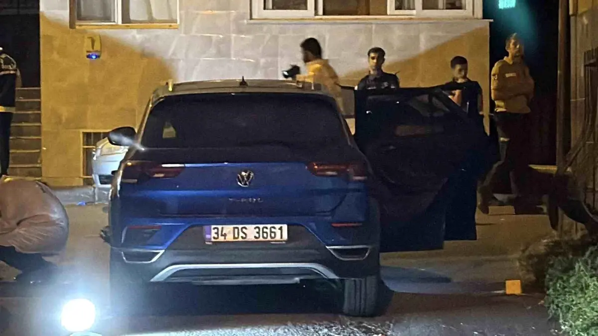 İstanbul Fatih’te Otomobilde Silahlı Saldırı: Sürücü Hayatını Kaybetti