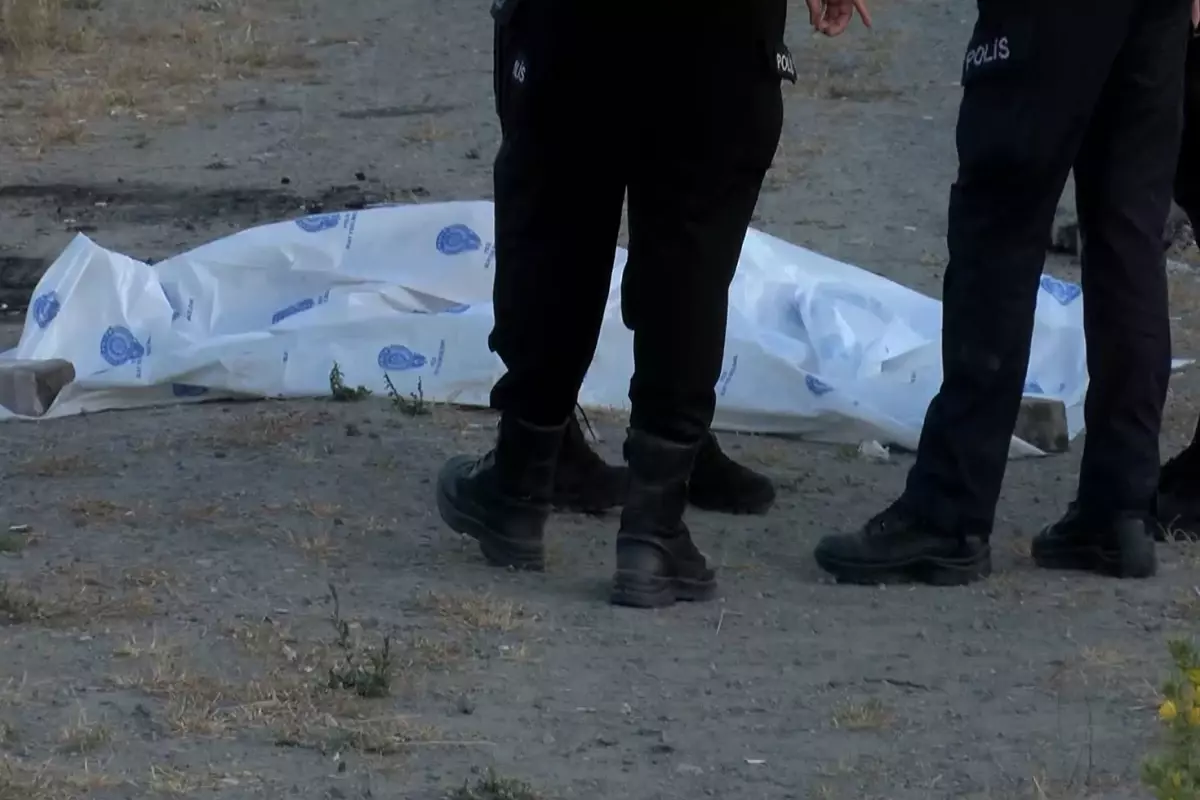 Esenyurt’ta Kayıp Olarak Aranan Kişi Boş Arazide Ölü Bulundu