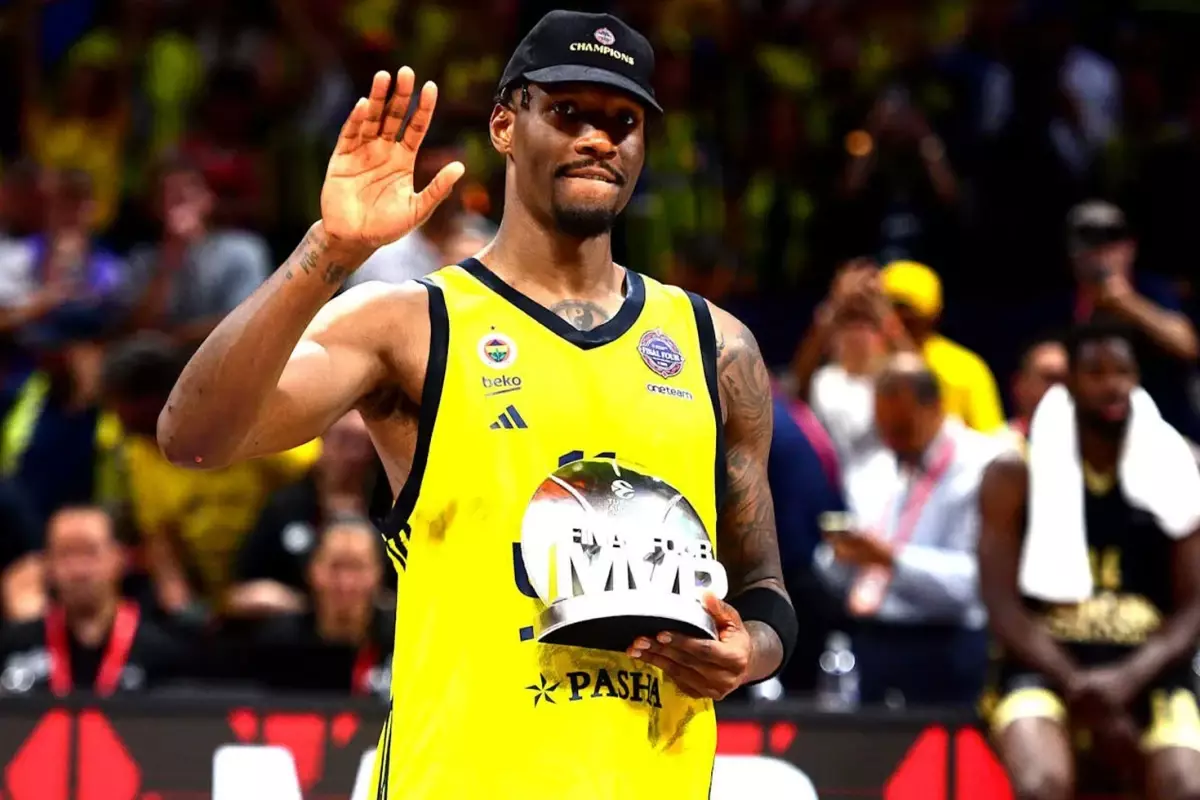 Fenerbahçe Beko'da Nigel Hayes-Davis Ayrılığı Resmileşti