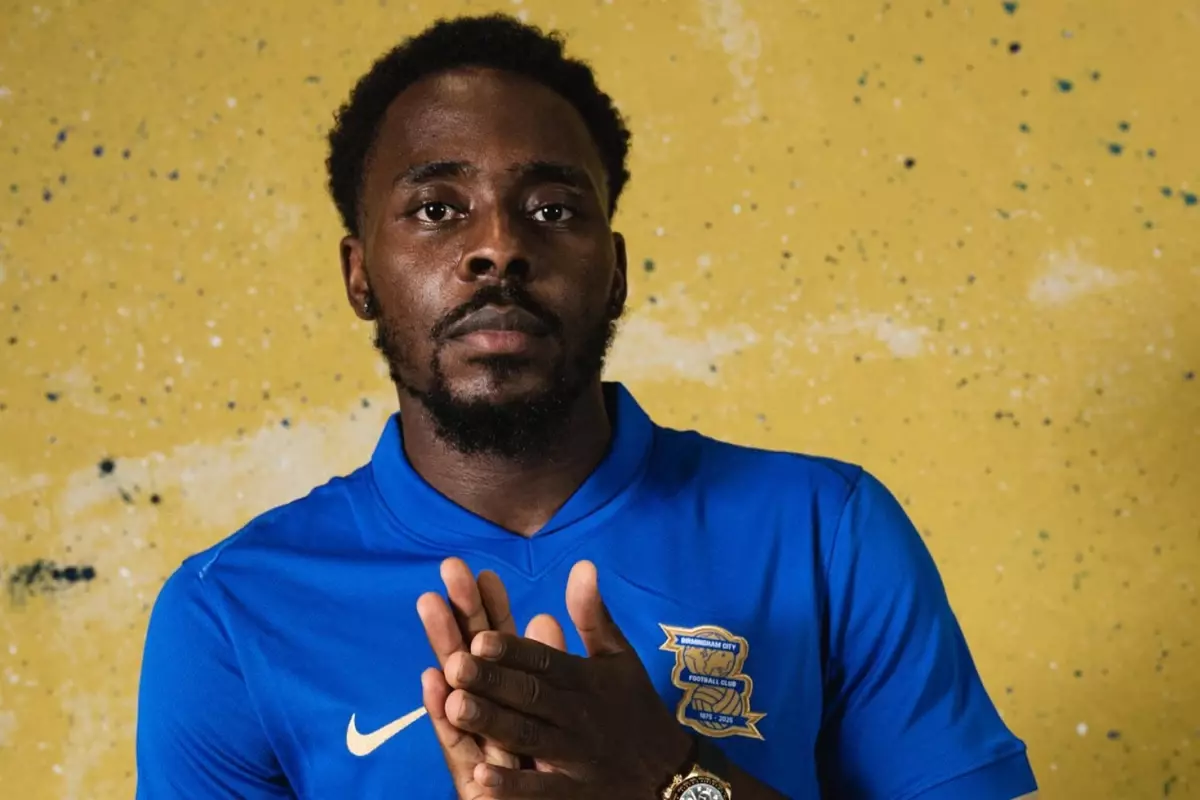 Fenerbahçe ile Beşiktaş, Osayi Samuel'in Yerine Kyle Walker-Peters Transferinde Karşı Karşıya