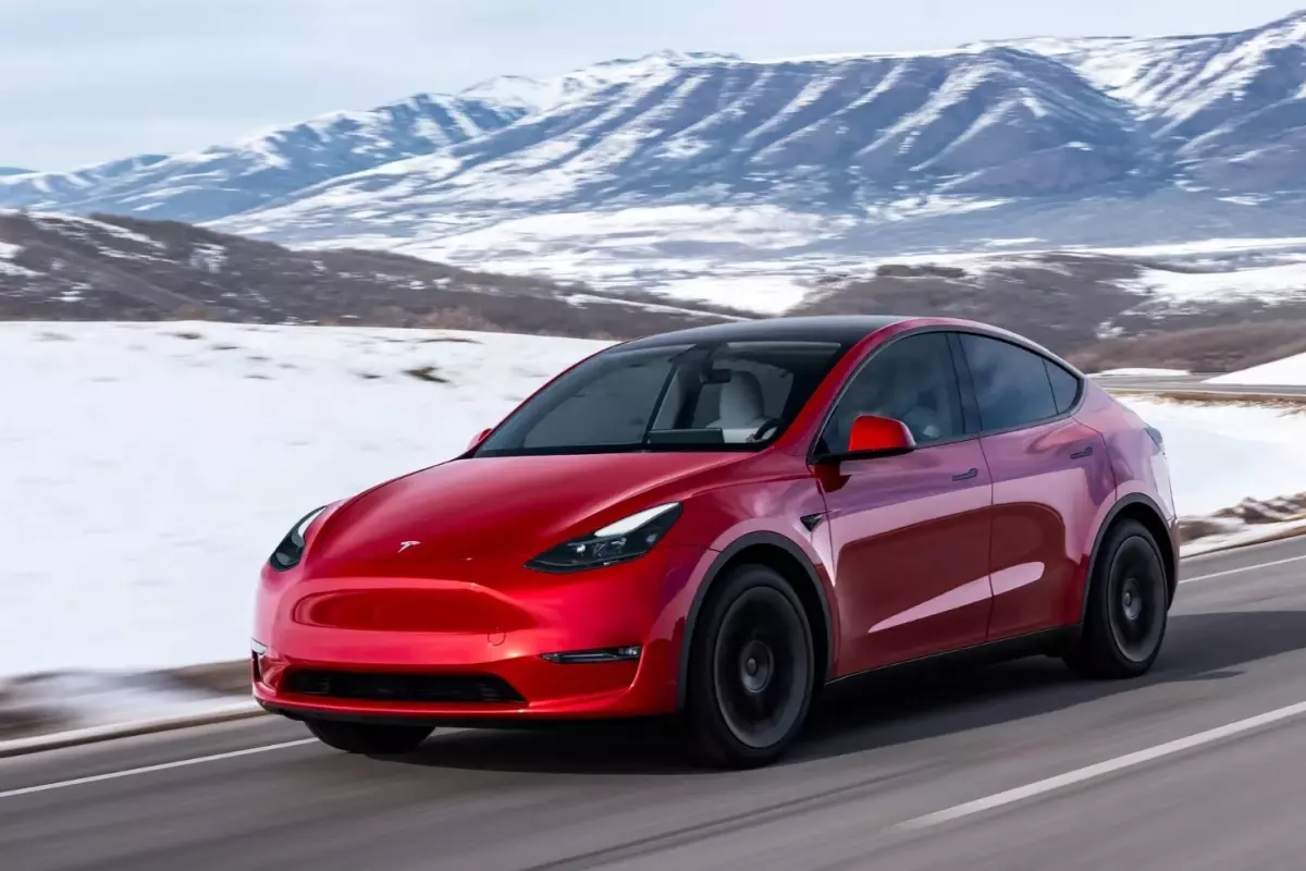 Tesla Model Y’ye ÖTV Darbesi: Fiyatlar 4 Milyon TL'ye Dayandı