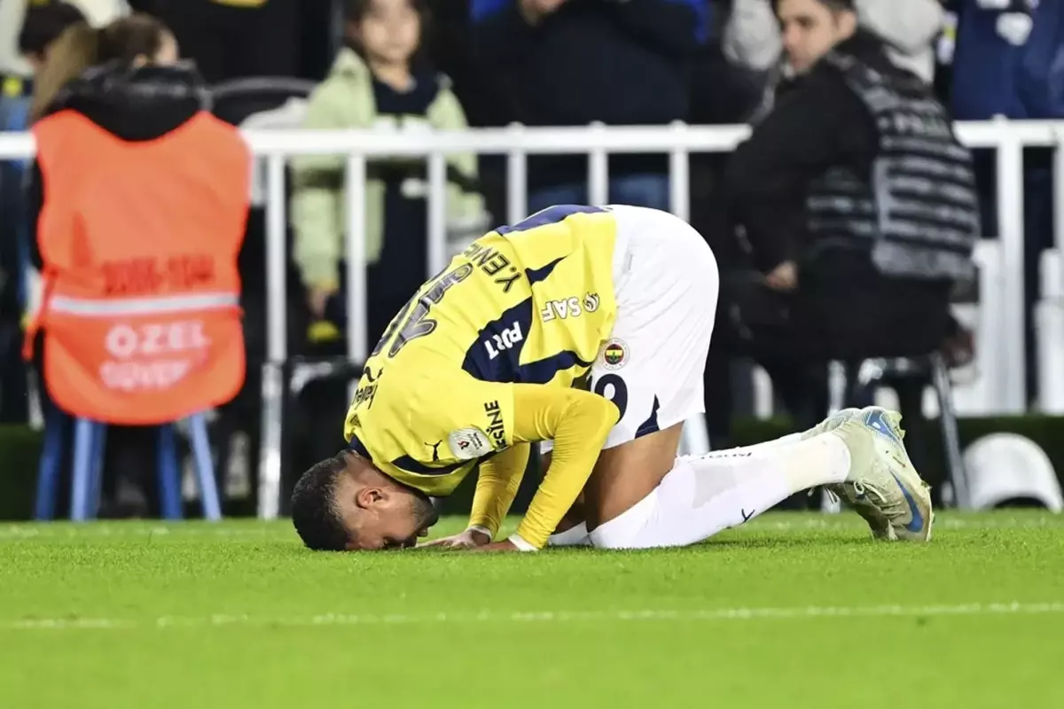 FIFA'dan Gol Sevinçlerine Yeni Düzenleme: Dini ve Siyasi Mesajlara Müdahale Yetkisi Verildi