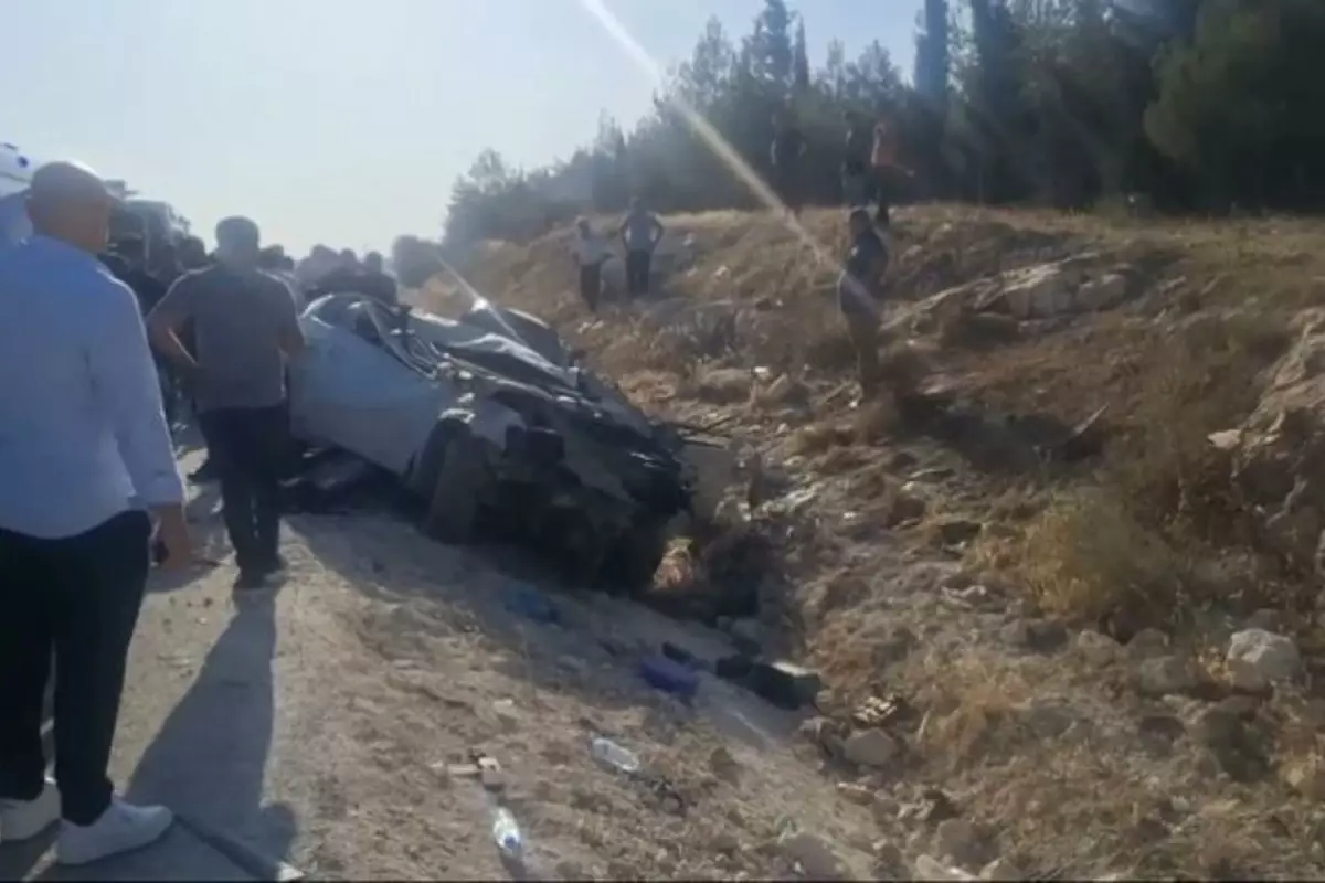 Gaziantep-Nizip Yolunda Feci Kaza: 3 Kişi Hayatını Kaybetti, 3 Yaralı