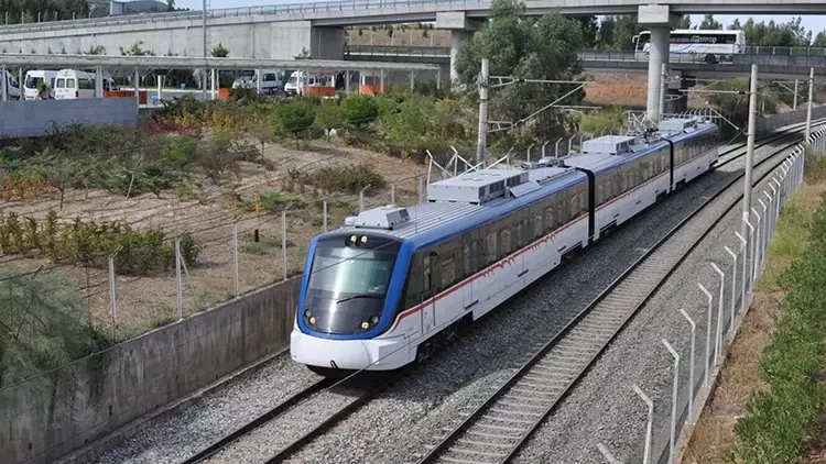 30 AĞUSTOS’TA TOPLU TAŞIMA ARAÇLARI ÜCRETSİZ OLACAK