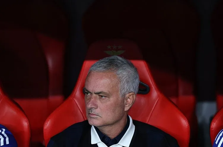 Avrupa Fenerbahçe’nin Mourinho Kararını Konuşuyor! “Special One’a Pahalıya Mal Oldu”