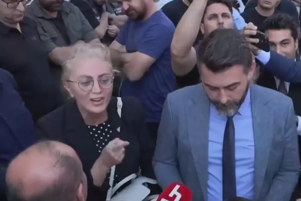 CHP İstanbul Kongresi’nde Gergin Anlar: 