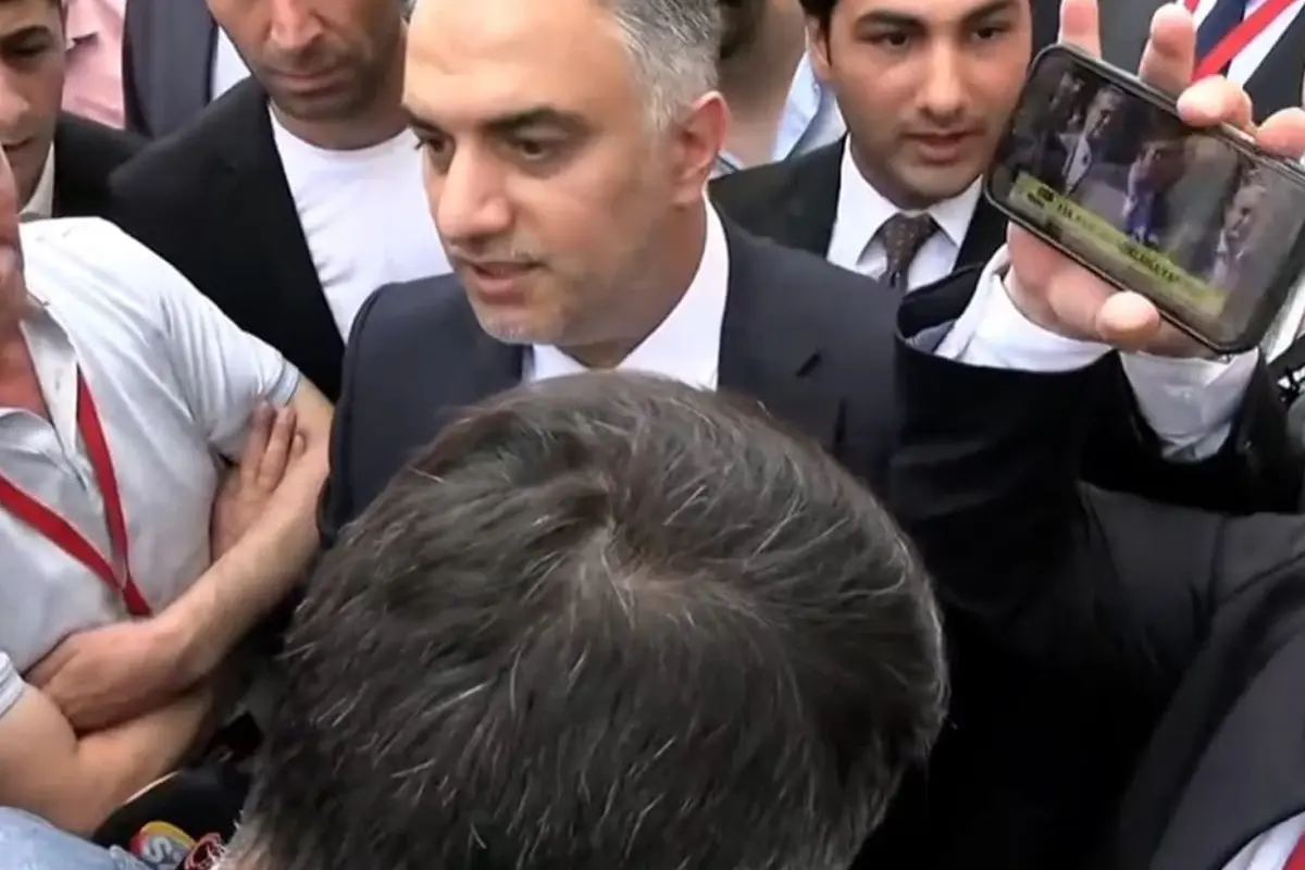 CHP İstanbul Kongresi’nde Kriz: YSK Kararıyla Heyet Salonu Terk Etti