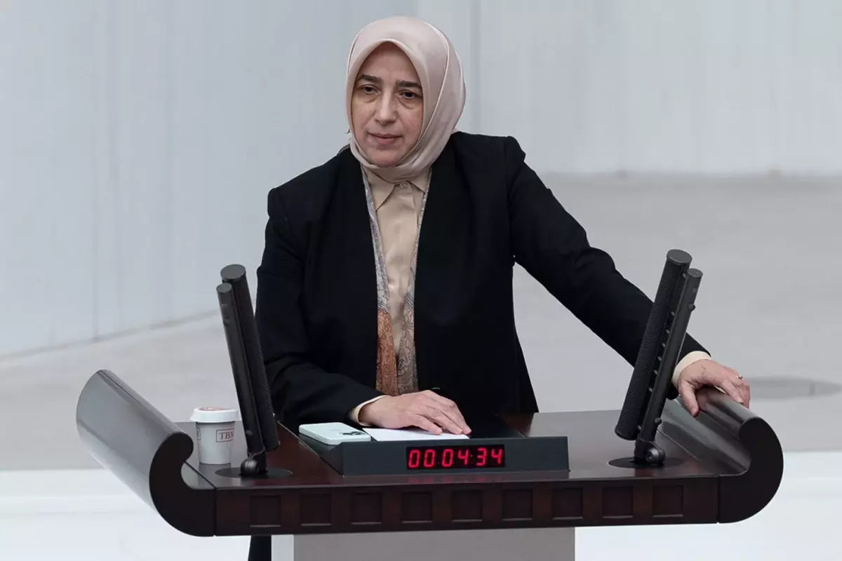 Özlem Zengin, TBMM Kürsüsünden Açıklamasını Güncelledi