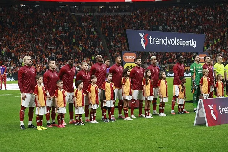 Galatasaray, 10 Numara Arayışında Gözünü Süper Lig’e Çevirdi