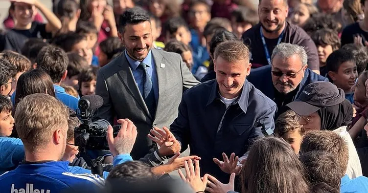 Kerem Aktürkoğlu’ndan Minik Başkan Aras’a Sürpriz Ziyaret