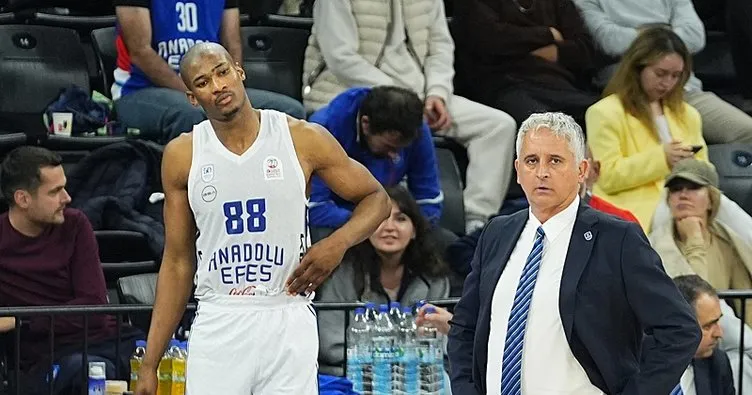 Anadolu Efes, EuroLeague'de EA7 Emporio Armani Milan'ı Ağırlıyor