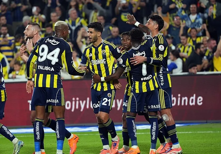 Fenerbahçe, Edson Alvarez’in Bonservisi İçin Görüşmelere Başladı