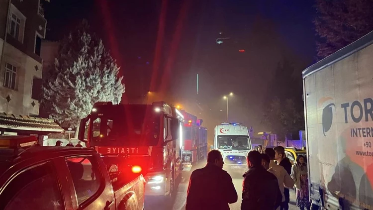 Taşındığı Gün Facia: Yeni Evinde Çıkan Yangında Ağır Yaralandı