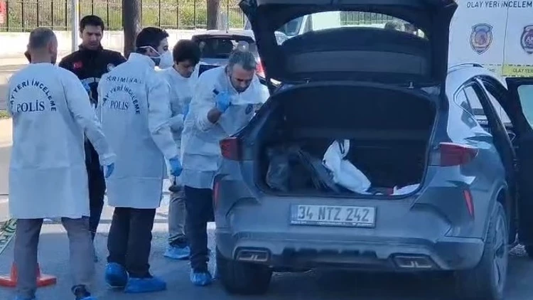Bakırköy’de Seyir Halindeki Otomobile Silahlı Saldırı: 1 Kişi Hayatını Kaybetti