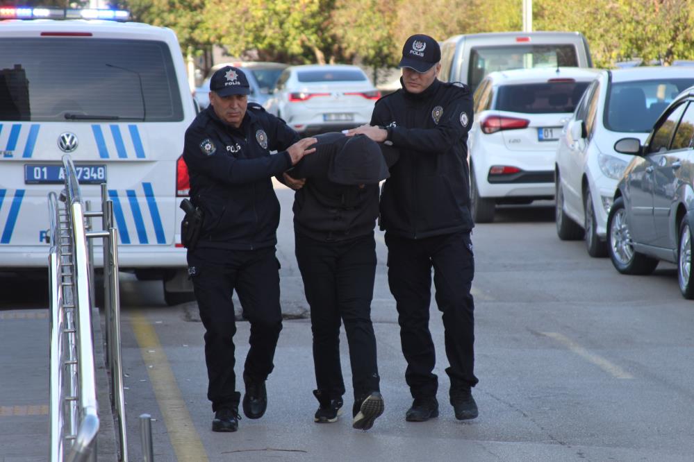 Trafikte Gergin Anlar: Otobüs Şoförü ile Motosikletli Kadın Birbirine Girdi
