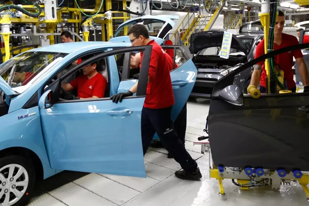 Hyundai'den Türkiye'ye Elektrikli Atılım: Yerli Üretim 2026'da Başlıyor
