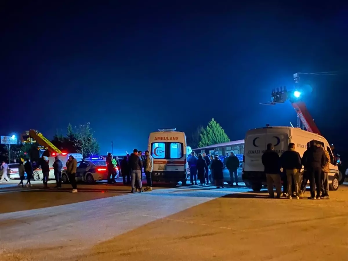Çanakkale Ayvacık'ta Eski Eşler Silahla Hayatını Kaybetti