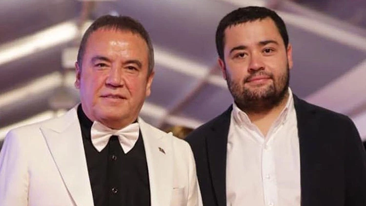 Muhittin Böcek Davası Başladı, Antalya’daki Rüşvet ve Yolsuzluk Soruşturmasında Neler Yaşanıyor