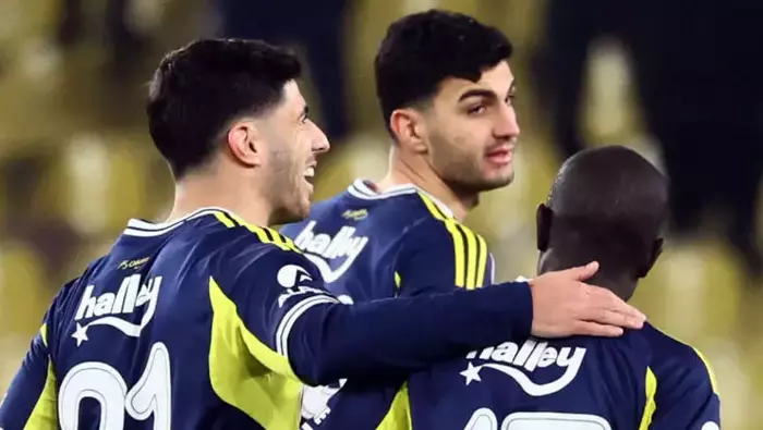 Fenerbahçe Gaziantep Karşısında Şov Yaptı Zirve Takibini Sürdürdü