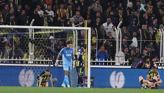 Fenerbahçe’de Ederson Kararı Menajeri İstanbul’a Çağrıldı