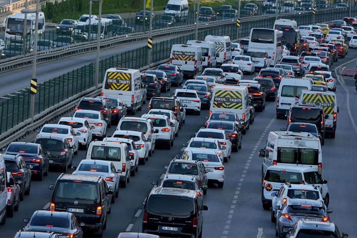 7 Mayıs’ta Akaryakıt Fiyatları Değişti Benzine Zam Otogaza İndirim Geldi