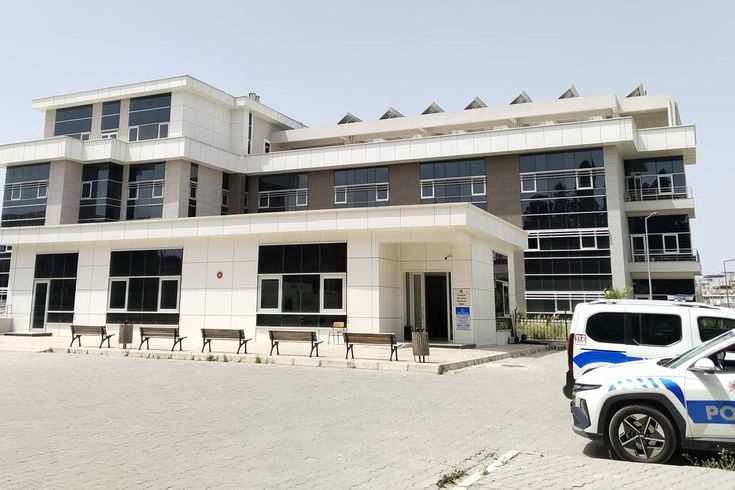 İzmir Torbalı’da Şantiye Alanında Yanmış Kadın Cesedi Bulundu