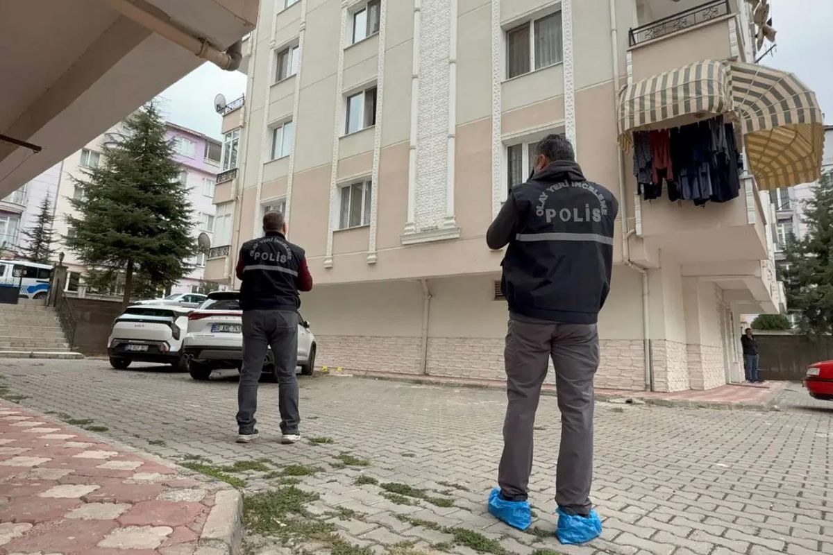 Çorlu’da Cam Silerken 4. Kattan Düşen Kadın Hayatını Kaybetti