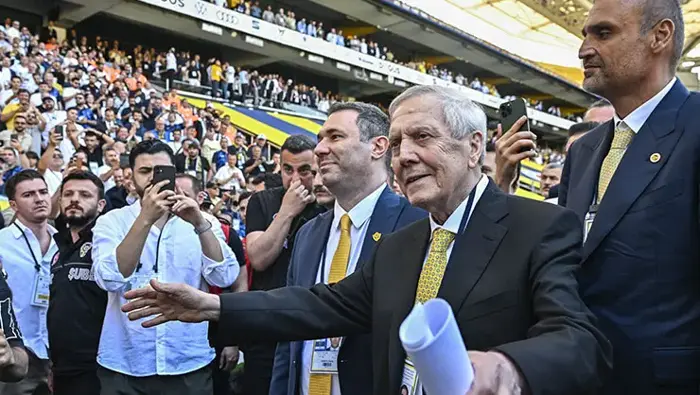 Fenerbahçe’de Aziz Yıldırım Transfer İçin Harekete Geçti