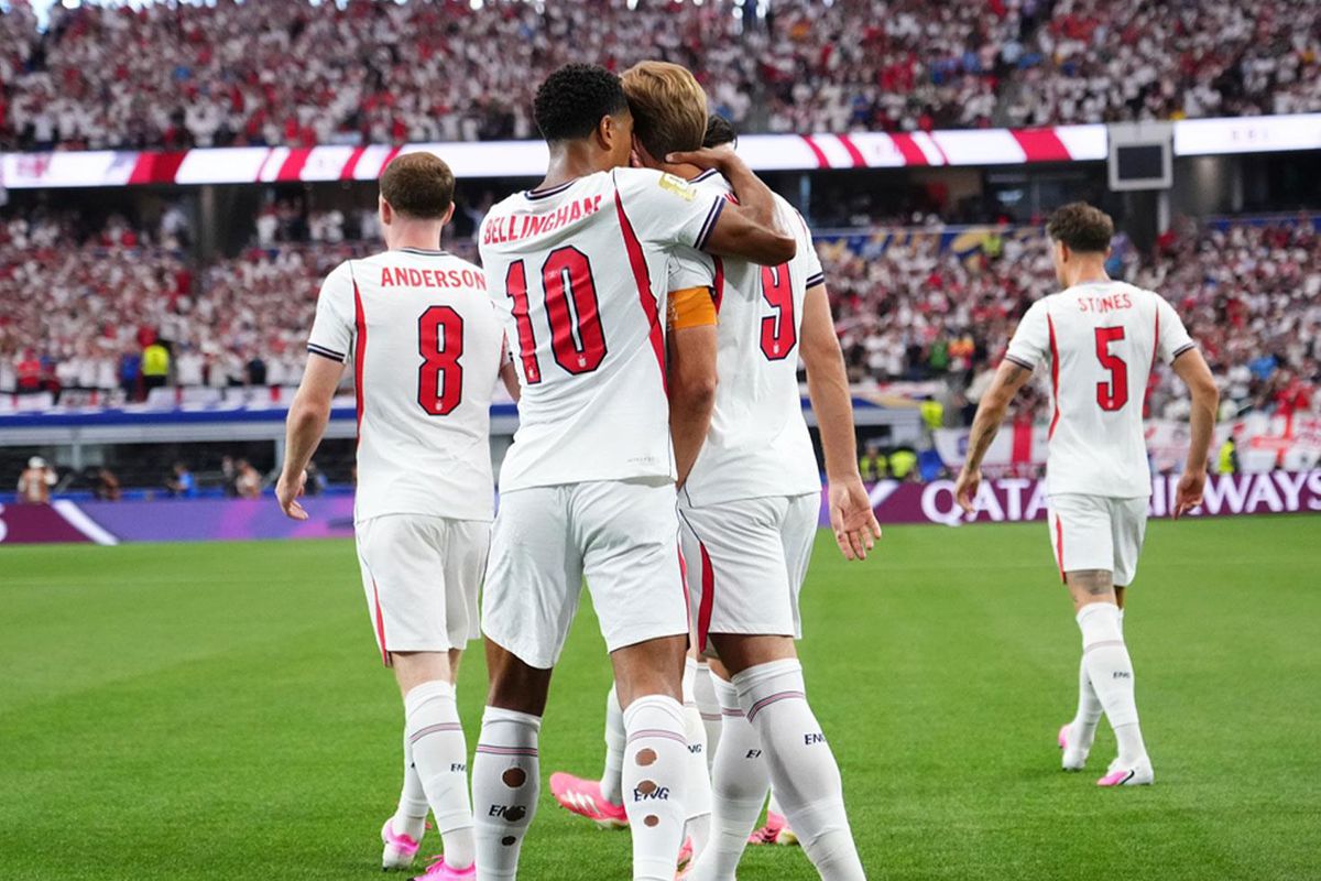 İngiltere Dünya Kupası'na Gol Yağmuruyla Başladı