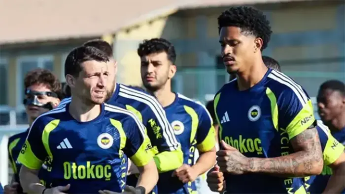 Fenerbahçe'de Jayden Oosterwolde İçin Yeni İddia: Karar Değişti