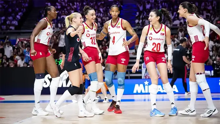 Filenin Sultanları Polonya'yı 3-1 Mağlup Ederek VNL'ye Galibiyetle Başladı
