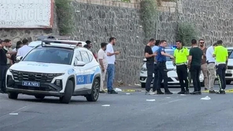 Diyarbakır'da Tartışma Cinayetle Bitti! Peşine Düştüğü Müşteriyi Silahla Vurdu