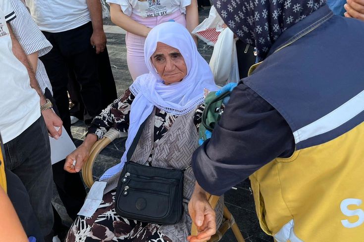 Narin Güran Davasında Yeniden Yargılama Talebi: Aile Ankara'da Basın Açıklaması Yaptı