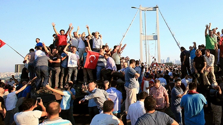 15 Temmuz Demokrasi Ve Milli Birlik Günü'nün 10. Yılında Siyasilerden Ortak Mesaj