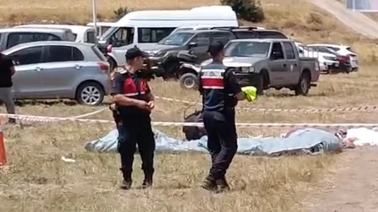 Çorum'da Yamaç Paraşütü Şenliğinde Kaza: 30 Metreden Düşen Pilot Hayatını Kaybetti